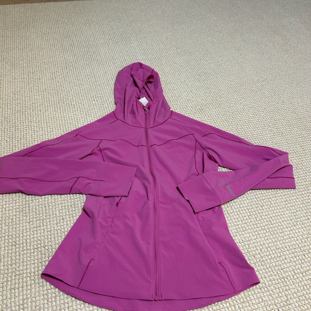 Lululemon Athletica Magenta Hooded Lite Rain Jacket size 4 Like New